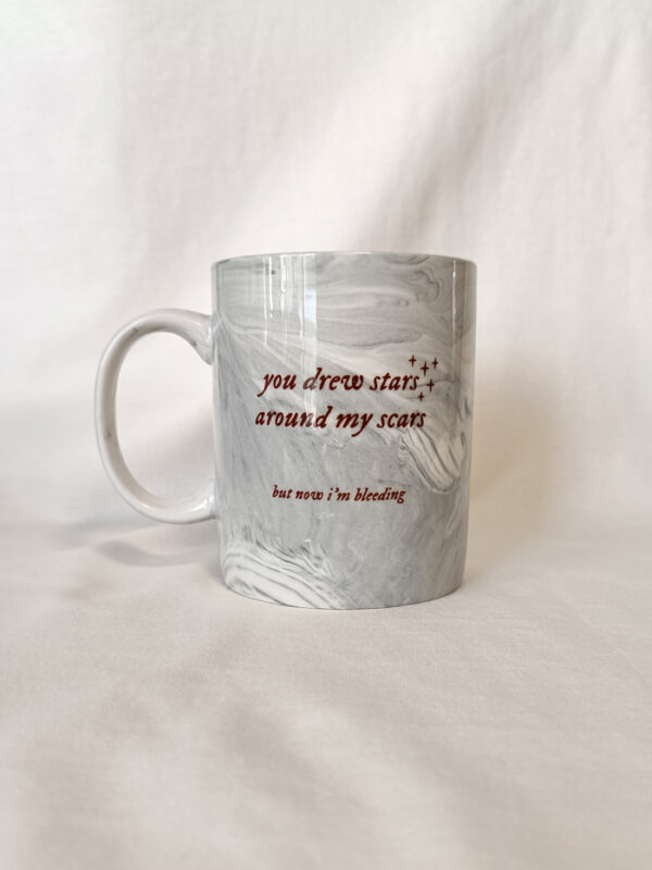 Taza Efecto Mármol TTPD + Cardigan OUTLET