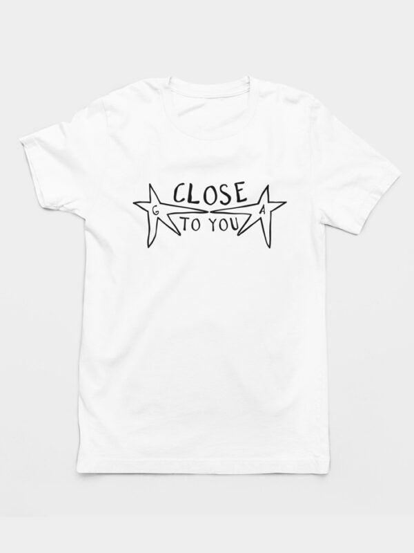 Camiseta Close To You